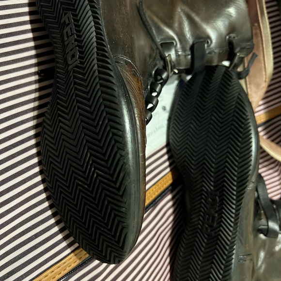 Shoes - Picture 1 of 2